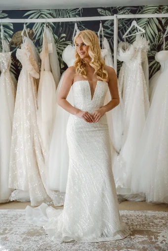 White Canvas: The Signature Collection Harper #1 thumbnail